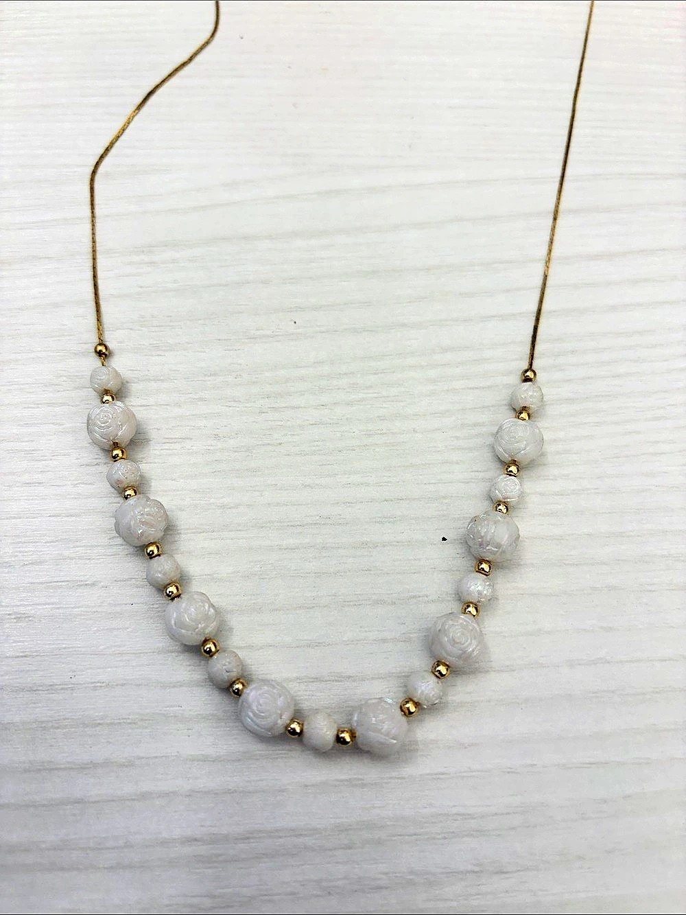 White Rose Beaded Necklace Gold-Tone